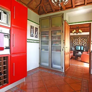 https://casa-el-roquito.in-canary-islands.com